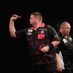 Grand Slam of Darts 2015 Scott Mitchell v Mervyn King - Photo by Lawrence Lustig / PDC