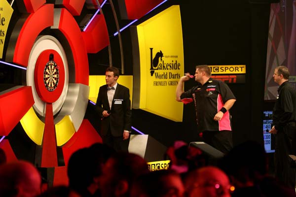 Lakeside 2013 Darts - Scott Mitchell v Mark Barilli