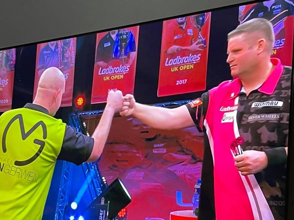 PDC UK Open 2021 Scott Mitchell v Michael van Gerwen - Darts