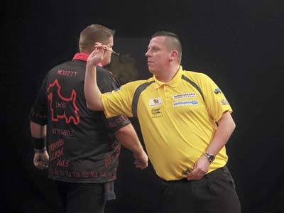 Grand Slam of Darts 2015 playing Dave Chisnall - Scott Mitchell Timeline